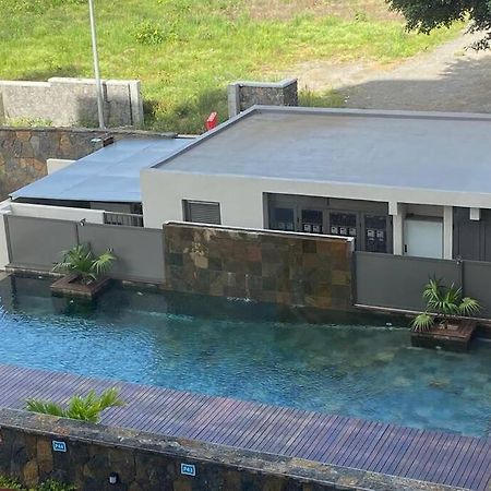 Stylish & Luxury 2-Bed Parkside Apart With Pool Vacoas-Phoenix ภายนอก รูปภาพ