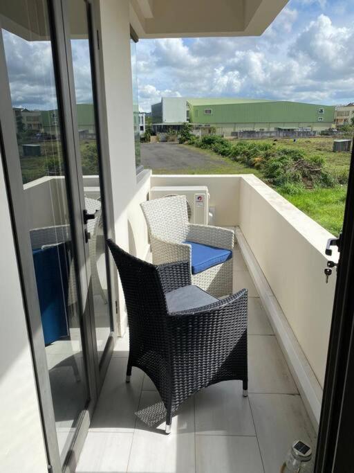 Stylish & Luxury 2-Bed Parkside Apart With Pool Vacoas-Phoenix ภายนอก รูปภาพ