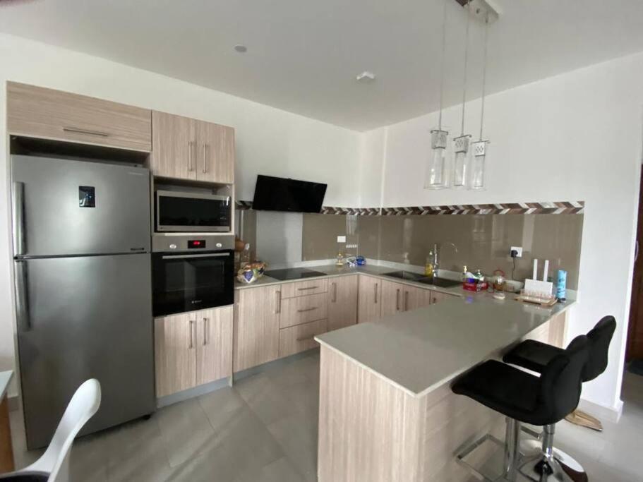 Stylish & Luxury 2-Bed Parkside Apart With Pool Vacoas-Phoenix ภายนอก รูปภาพ